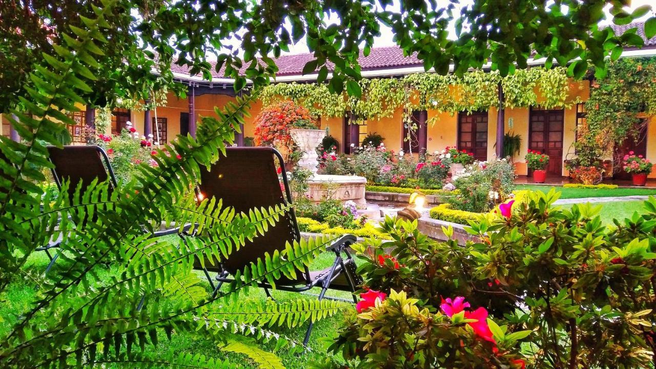 Hotel Aurora Antigua Екстериор снимка